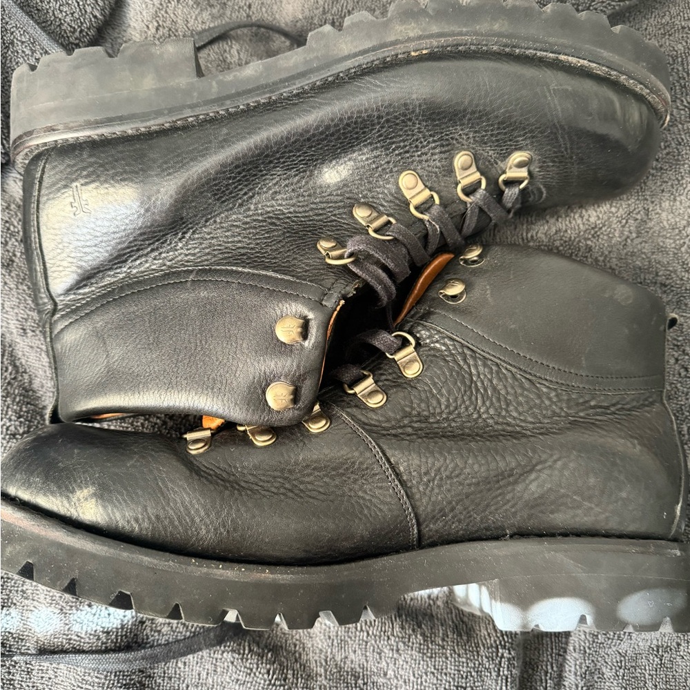 Frye Hiking Boots sz 10